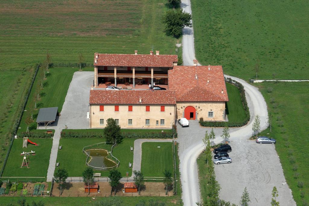 Agriturismo Ca Del Lupo Pallazzolo sull'Oglio Exterior photo
