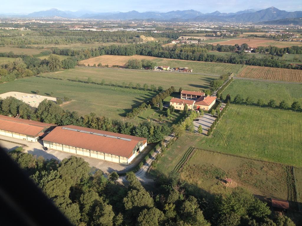 Agriturismo Ca Del Lupo Pallazzolo sull'Oglio Exterior photo