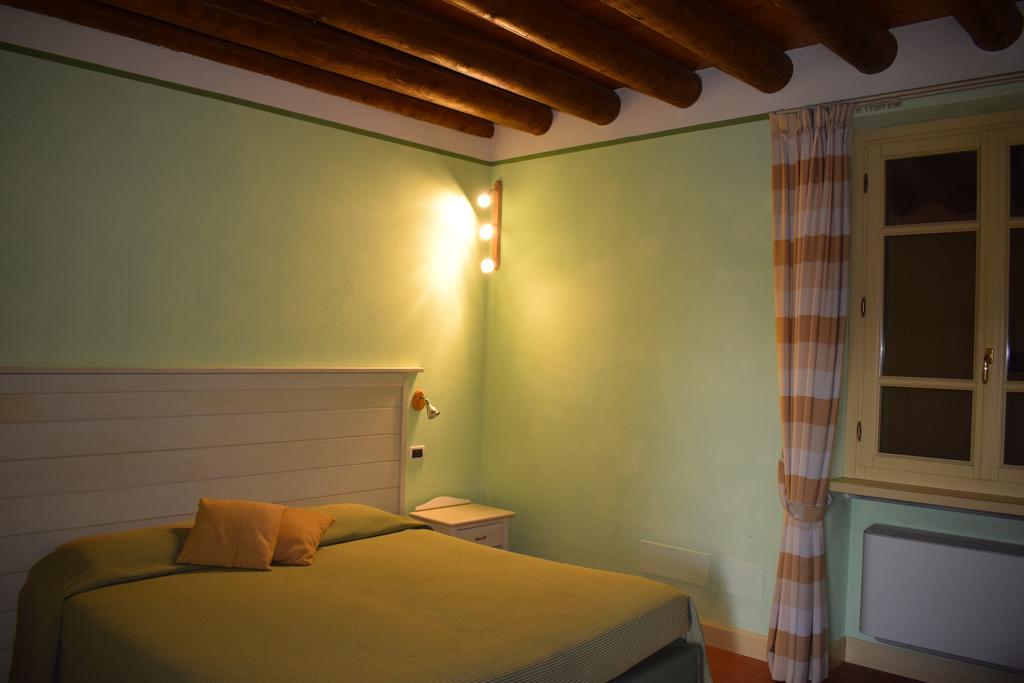 Agriturismo Ca Del Lupo Pallazzolo sull'Oglio Exterior photo