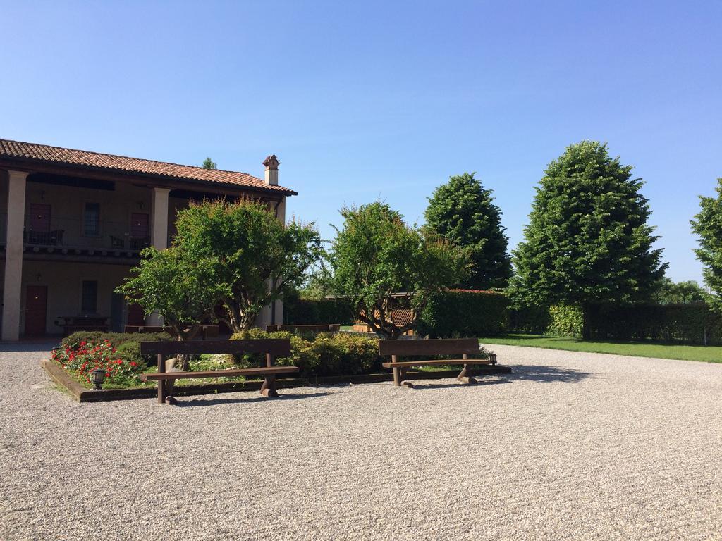 Agriturismo Ca Del Lupo Pallazzolo sull'Oglio Exterior photo