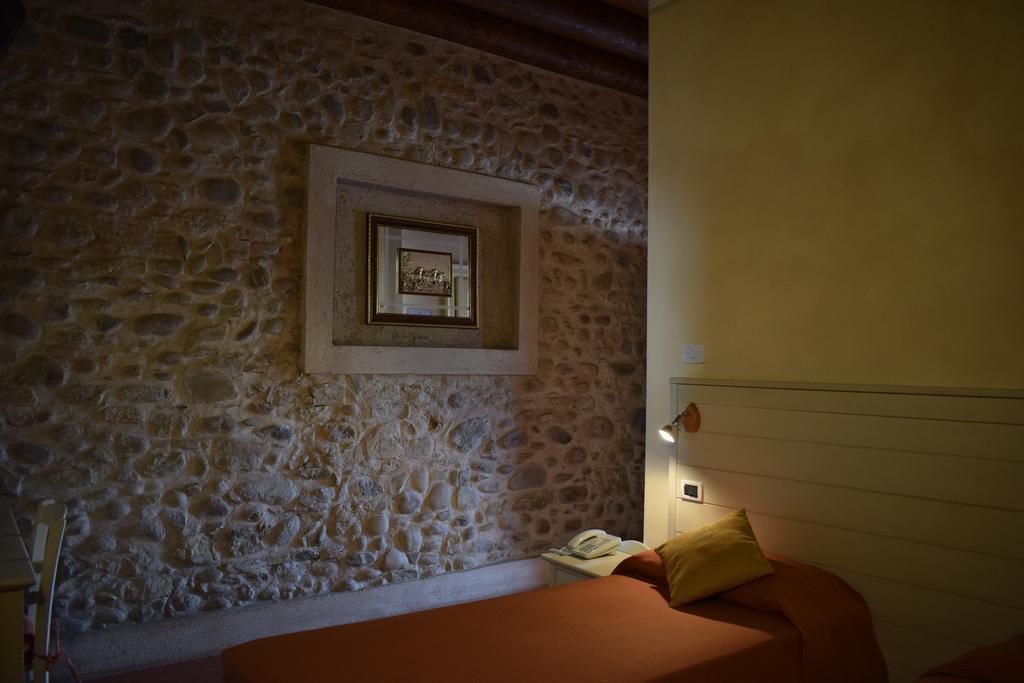 Agriturismo Ca Del Lupo Pallazzolo sull'Oglio Exterior photo